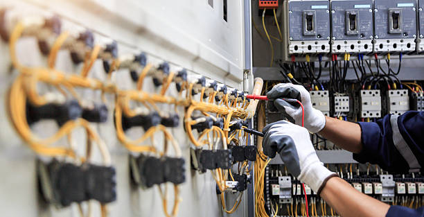 Professional Electrician technician working in Eastlawn Gardens, PA